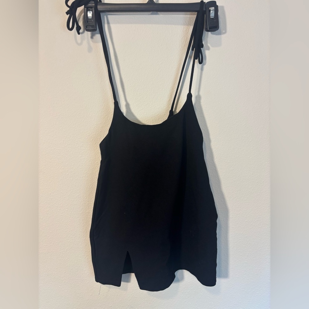 Fashion Nova Elegant Black Sleeveless Top (‎ size S)
